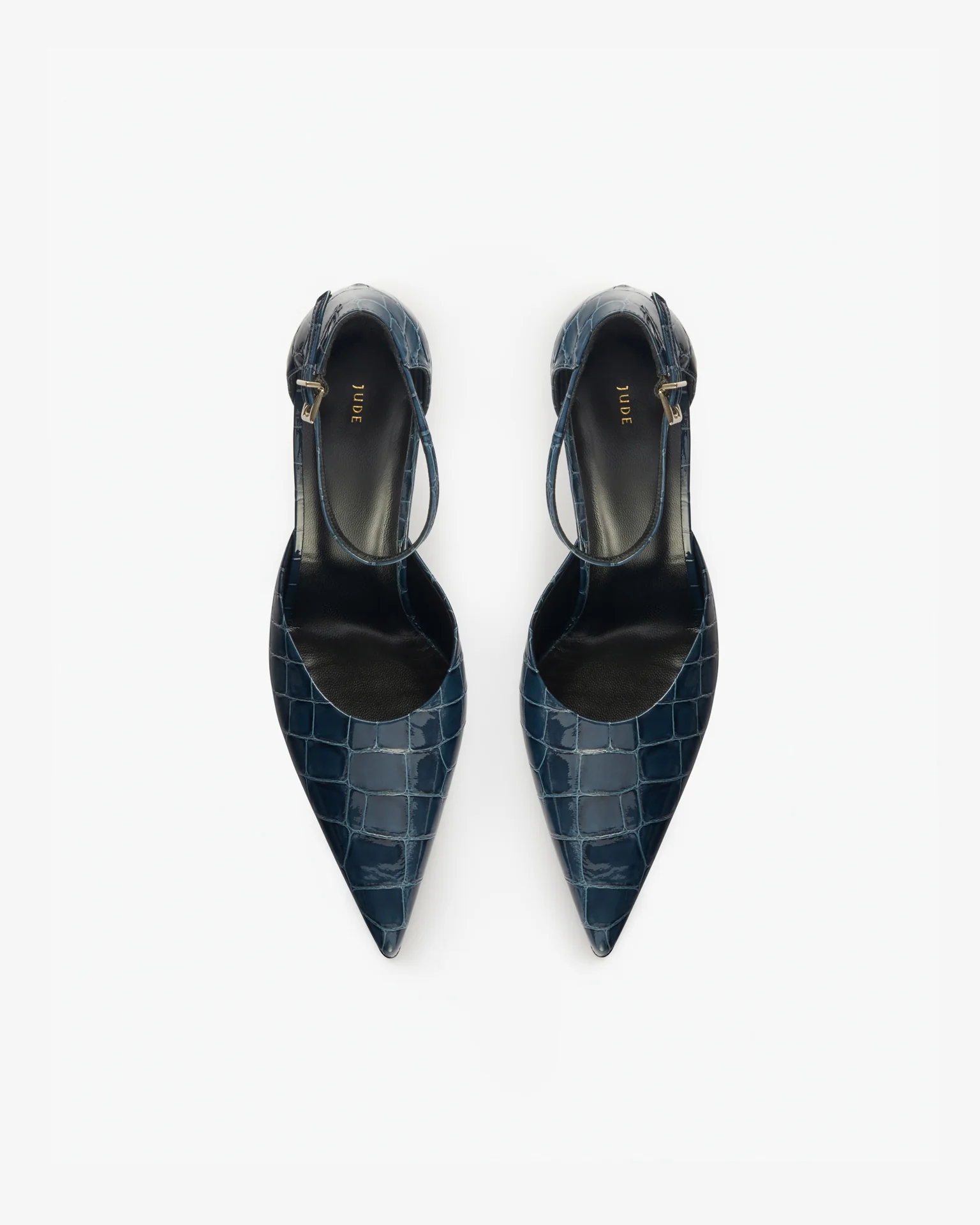 Court Pump in Ink Croc Embossed Leather - Image 3