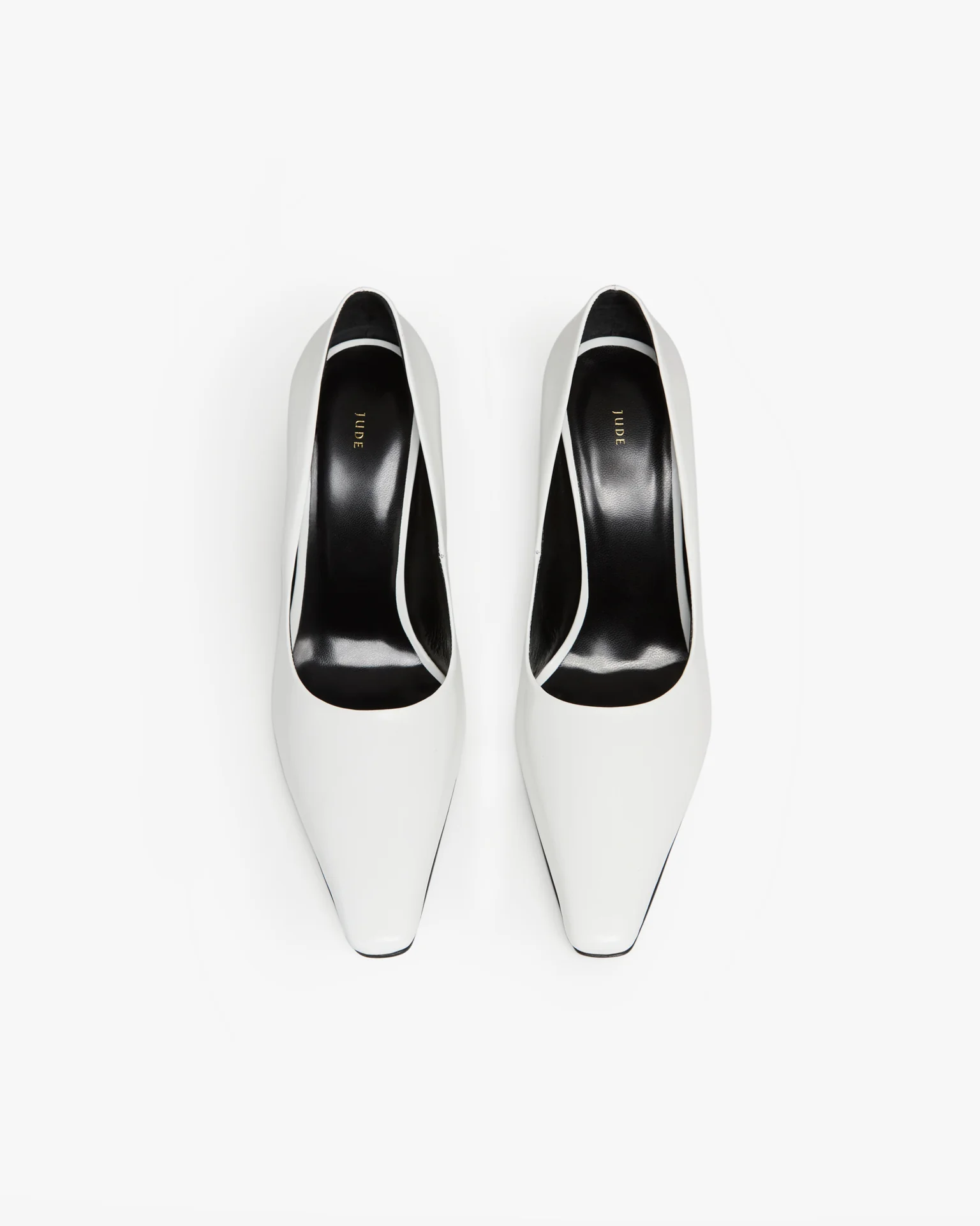 Fame Pump in White Brushed Leather - Image 4