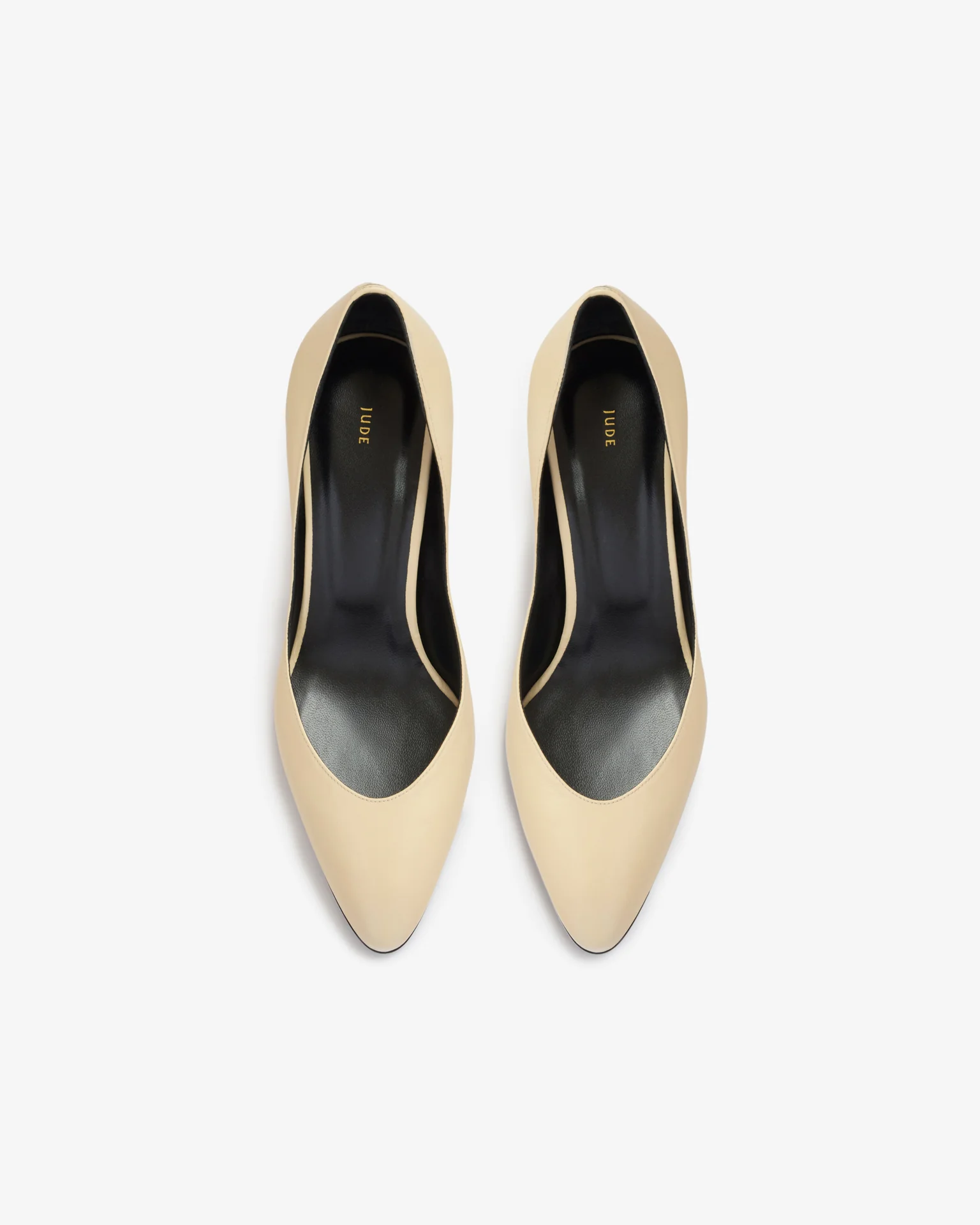 Haze Pump in Ivory Creased Leather - Image 3